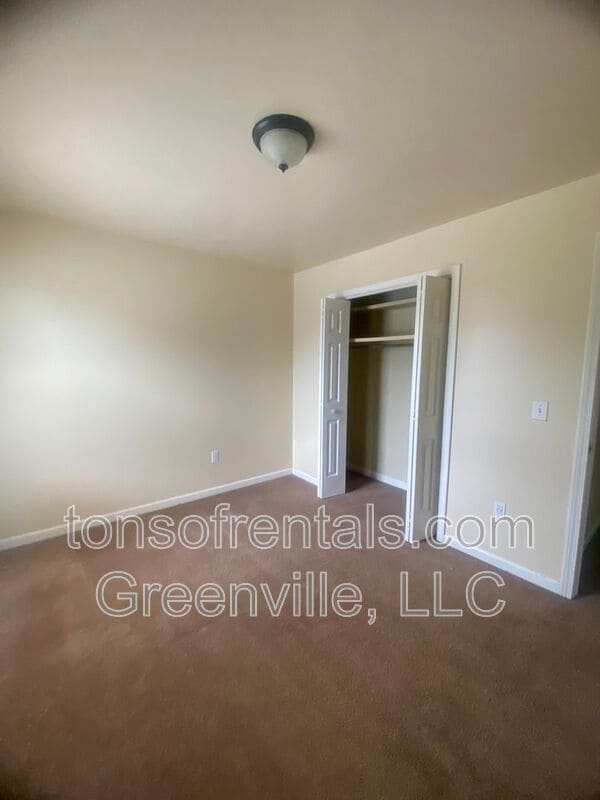 Building Photo - 7A Camino Ln