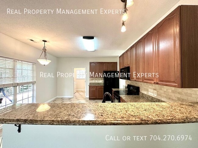 Building Photo - 4775 Covington Dr NW