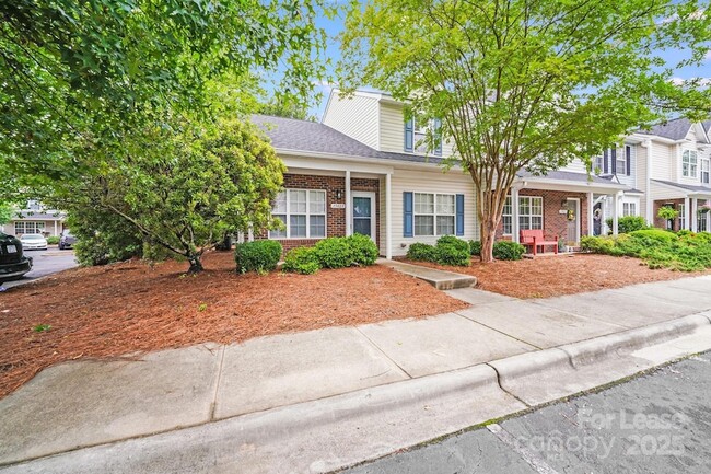 Building Photo - 15021 Deshler Ct