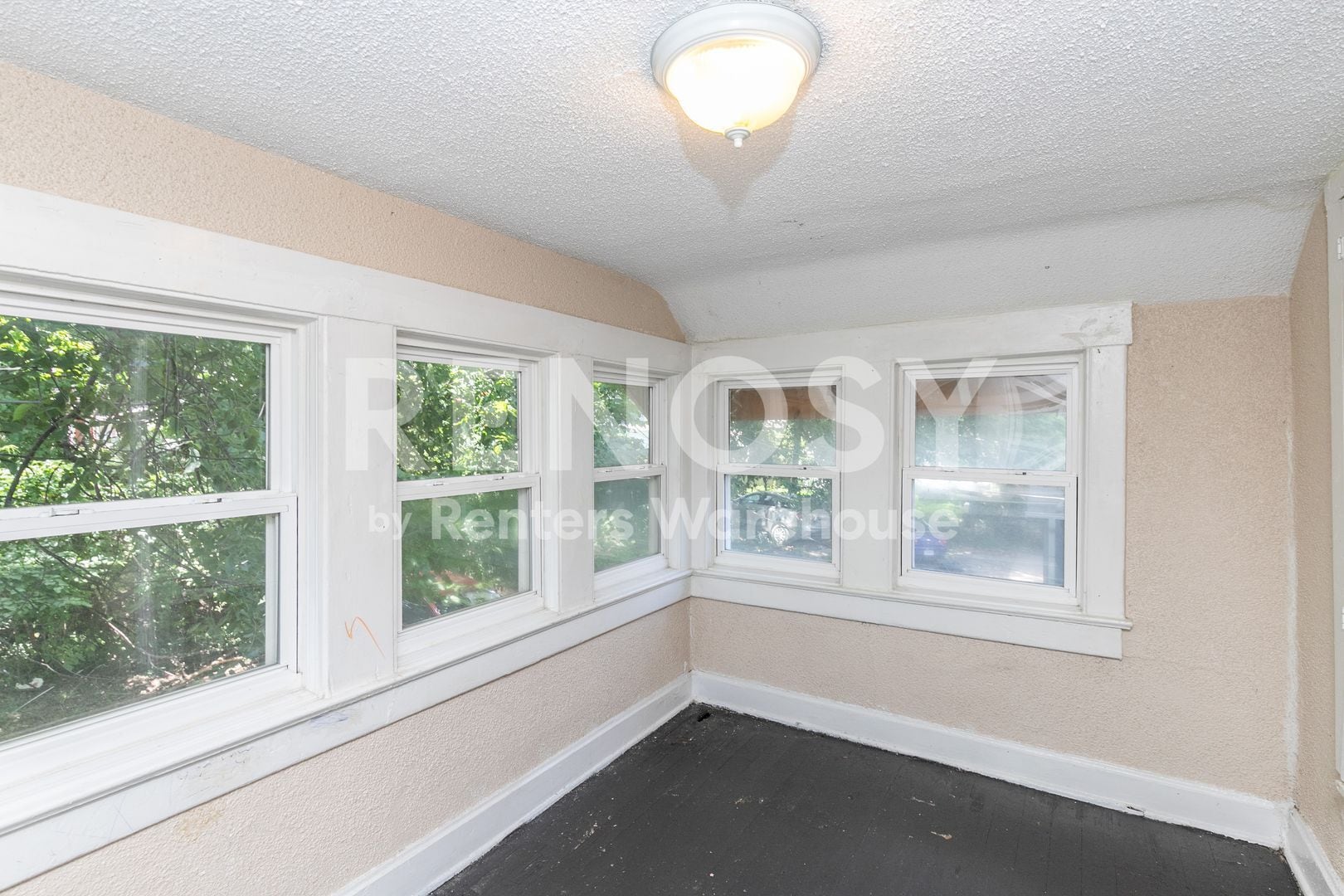 Building Photo - 4038 Bellefontaine Ave