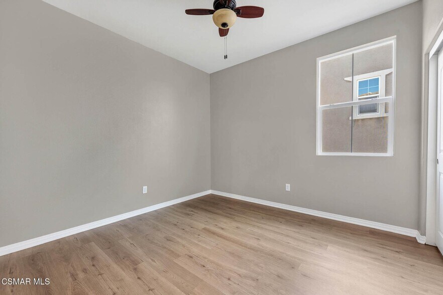 Building Photo - 22632 Dragonfly Ct
