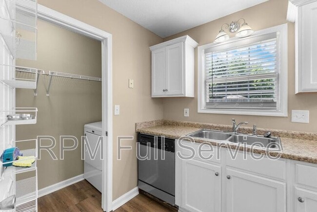 Building Photo - 1792 Ridge Runner Ct