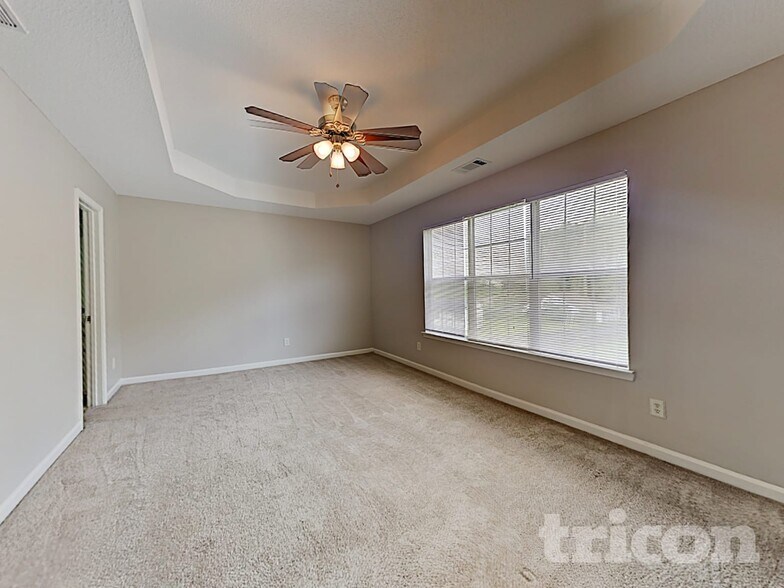 Building Photo - 105 River View Ct