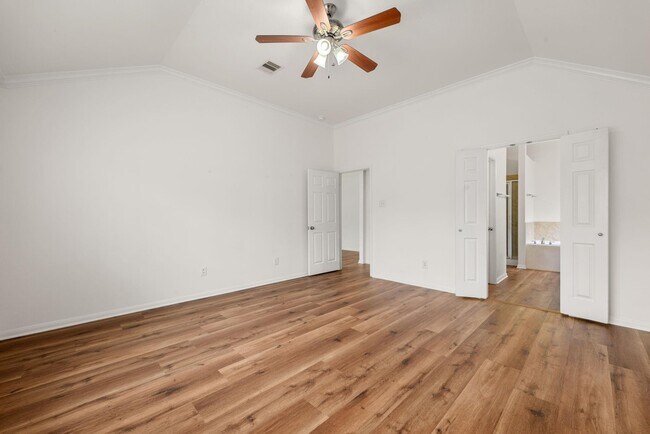 Building Photo - 2008 Golden Creek Ln