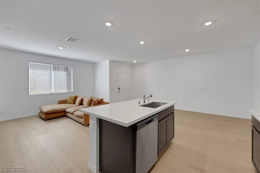 Building Photo - 1526 Eva Xing Pl