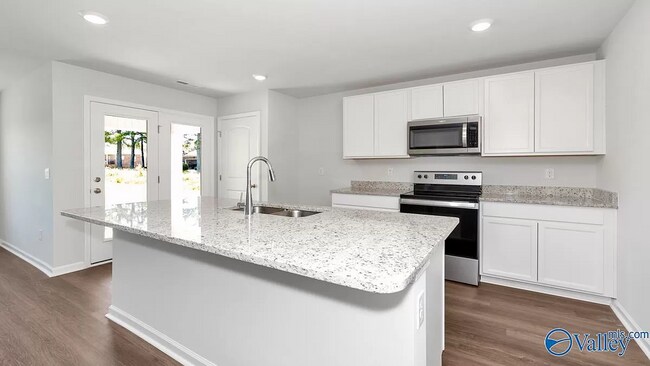 Building Photo - 153 Ozy Dr