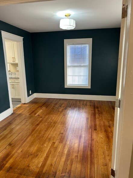 Building Photo - 404 Delaware Ave