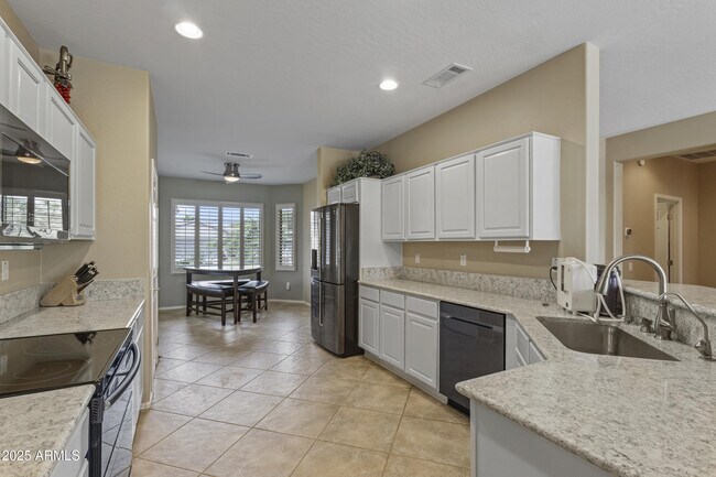 Building Photo - 20539 N Bear Canyon Ct