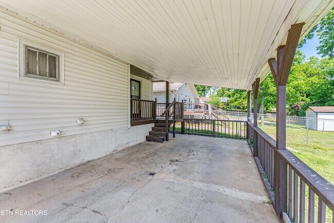 Building Photo - 2100 Cecil Ave