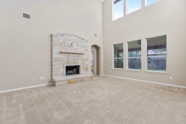 Building Photo - 2406 Sweetwater Ln