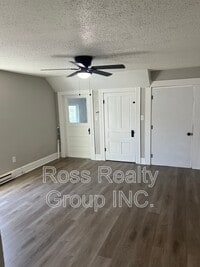 Building Photo - 1121 Delence St