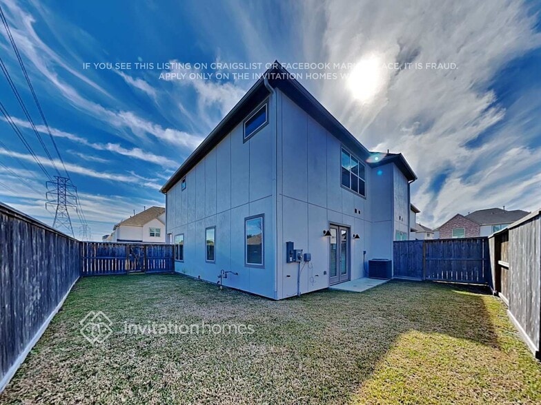 Building Photo - 12402 Imperial Lk Ln