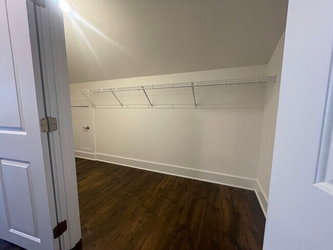 Walk In Closet in Upstairs Bedroom - 5100 Gracious Drive