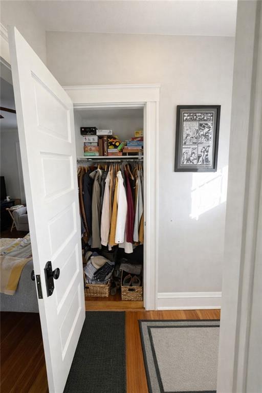 Building Photo - 22 Mayflower St