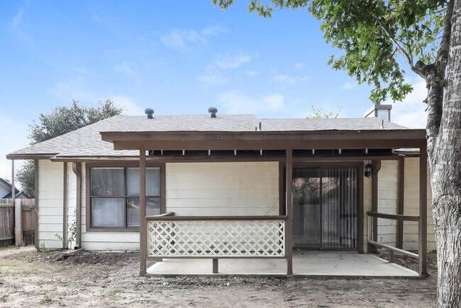 Building Photo - 8743 Ridge Moon Dr