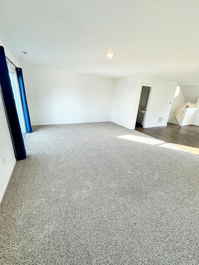 Building Photo - 2241 Sassafras Wy