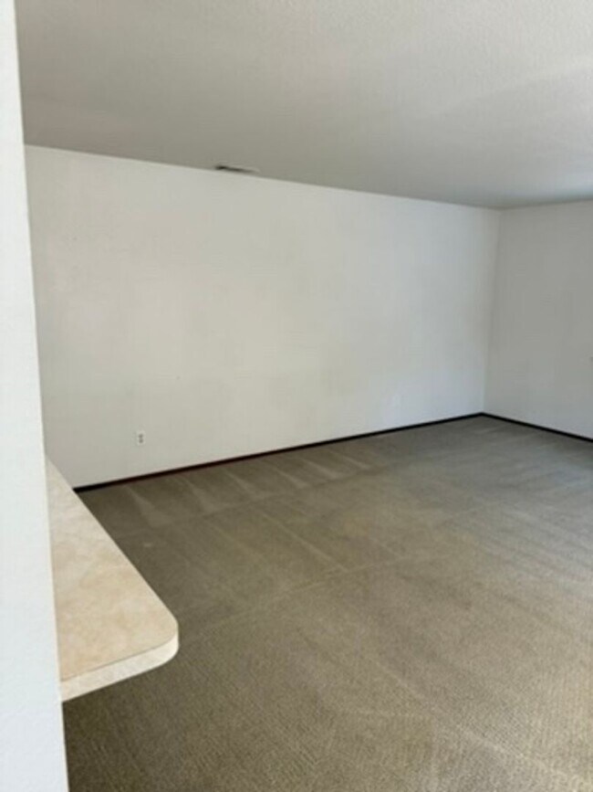 Building Photo - 4264 Stonewalk Ct