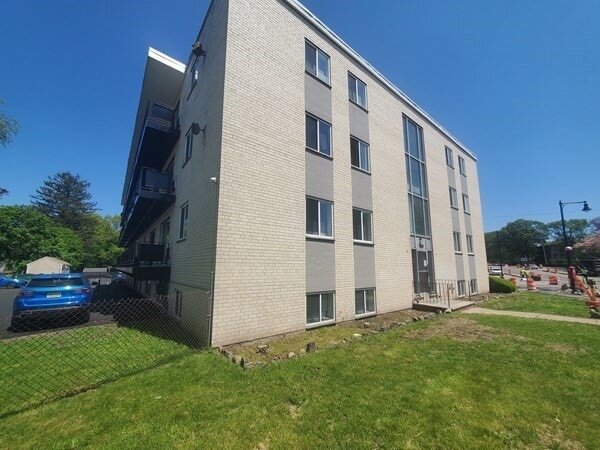 Building Photo - 760 Cummins Hwy