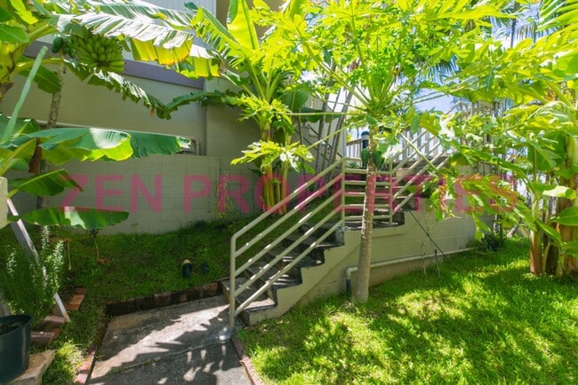 Building Photo - 3 bdrm/ 2.5 bath townhome for rent at Neho...