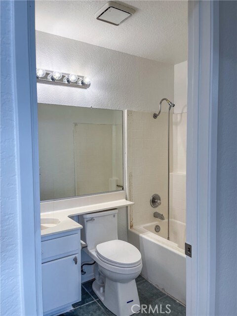 Building Photo - 7353 Cascade Ct