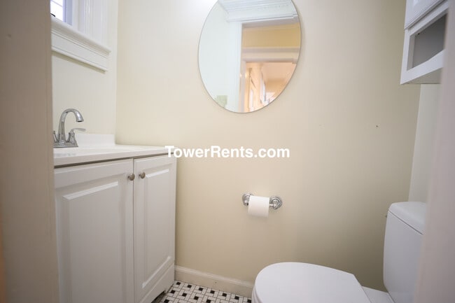 Building Photo - 309-311 Church Street