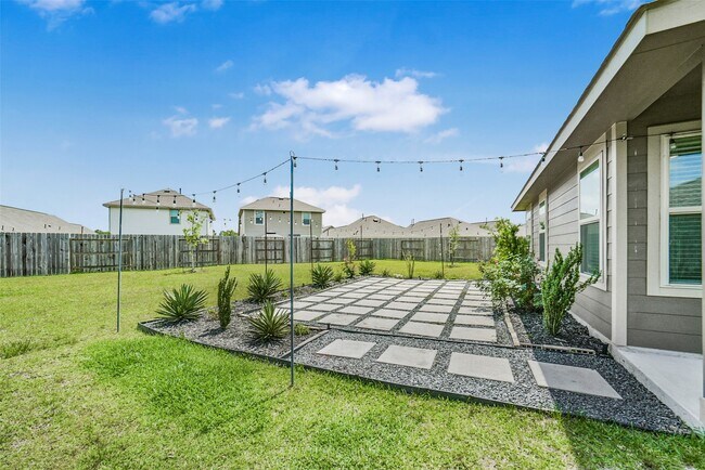 Building Photo - 3003 Halleton Ct.