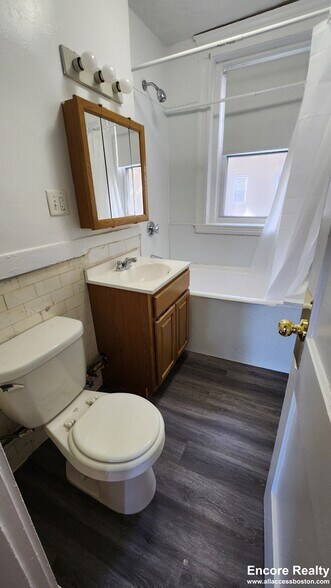 Building Photo - 1175 Boylston St
