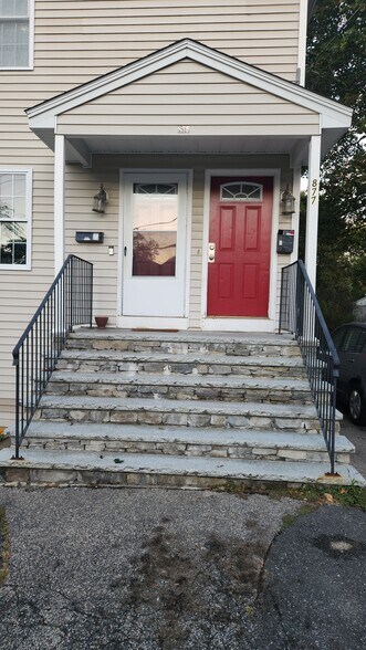 Building Photo - 877 Douglas Ave