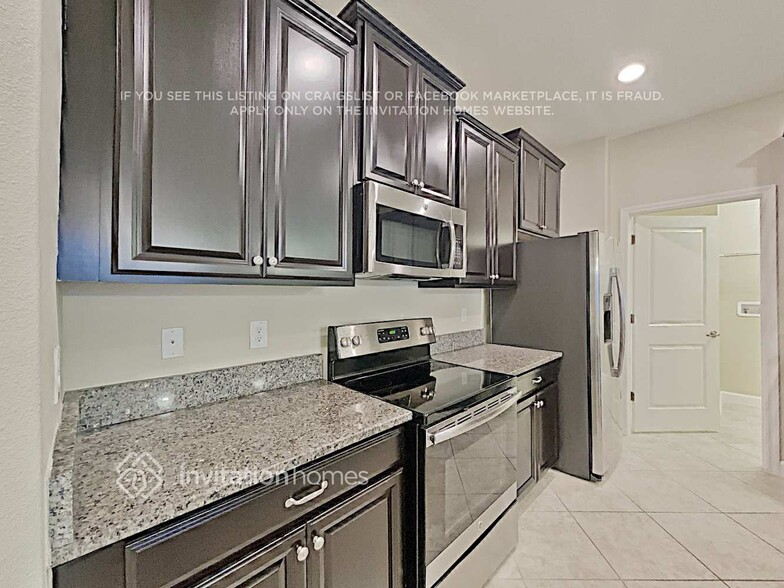 Building Photo - 11817 Valhalla Woods Dr