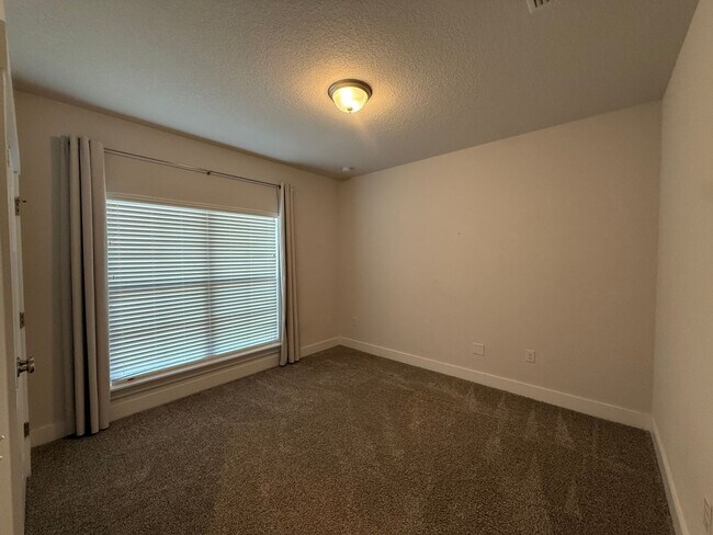 Building Photo - 6124 Cherry Hill Cir