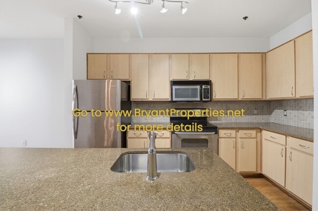 Building Photo - Bristol On Broadway Nashville