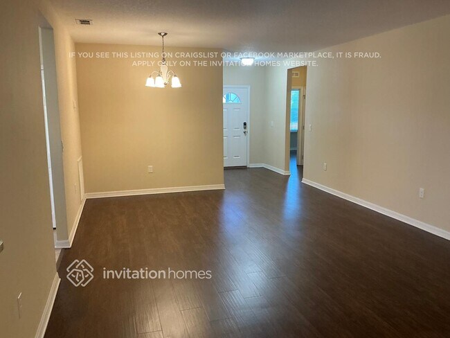 Building Photo - 9501 Little Rock St