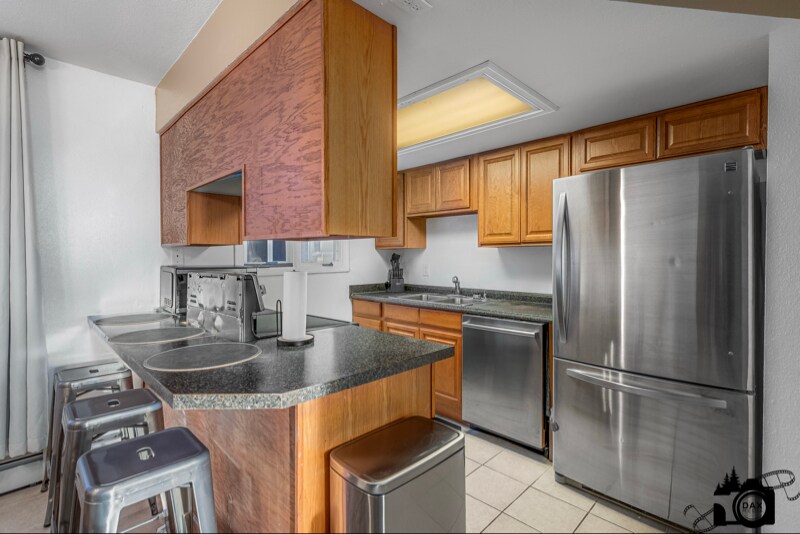 Building Photo - 4401 Reka Dr