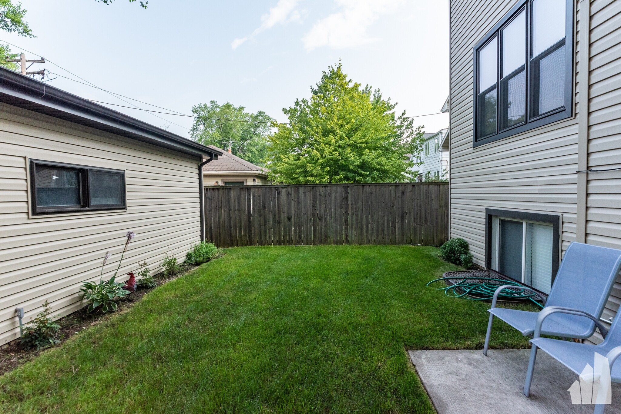 Building Photo - 839 Lyman Ave