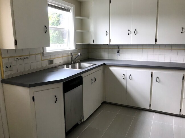 Building Photo - Beautiful Home In Prime Location Bordering Crown Hill and Whittier Heights!