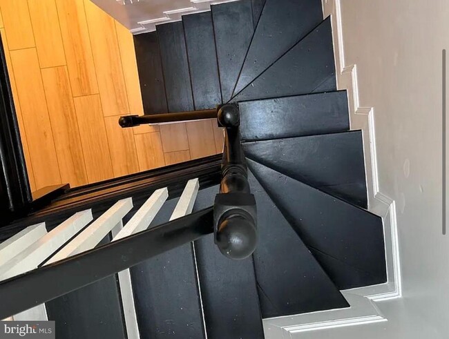 Building Photo - 306 N Carrollton Ave