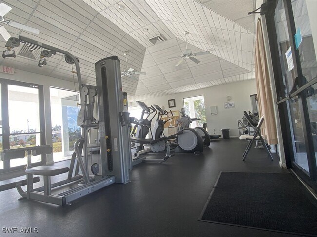 Building Photo - 14707 Patrick Henry Rd