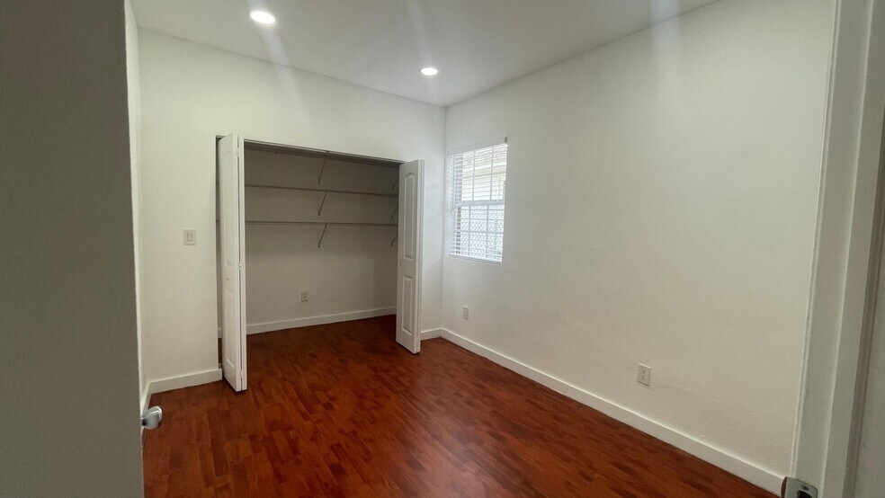 Building Photo - 1442 NW 61st St