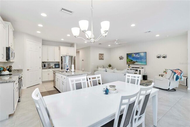 Building Photo - 20765 Swallowtail Ct