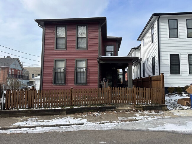 Building Photo - 1163 Say Ave