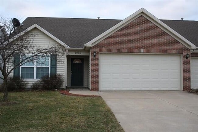 Building Photo - CUTE 3 BEDROOM IN COLONY PINES