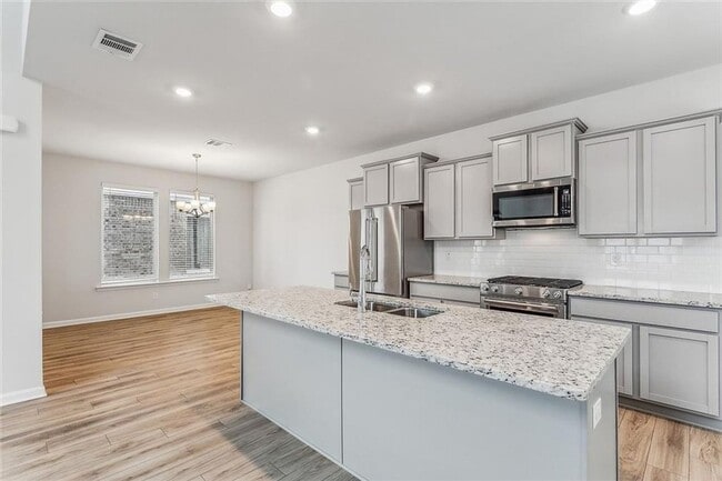 Building Photo - Spacious 4BR House in Slidell