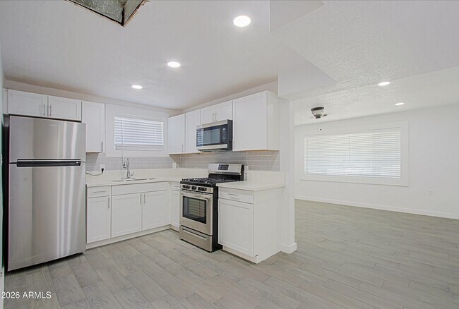 Building Photo - 5123 N 17th Ave