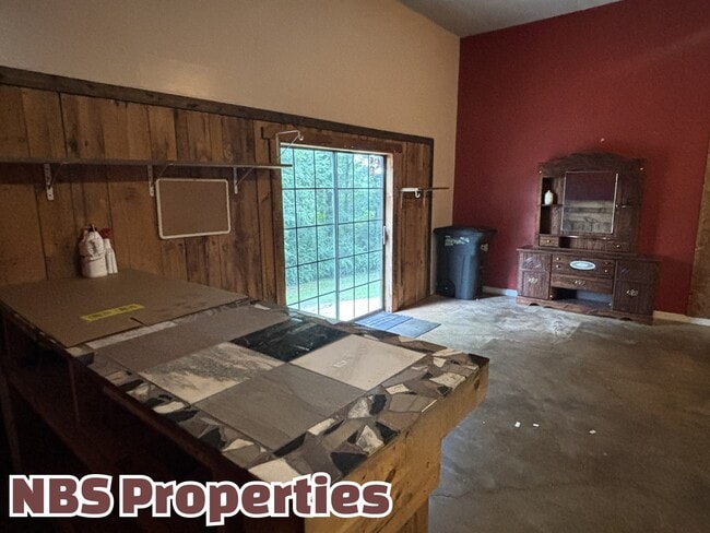 Building Photo - 119 N Clover Hill Ridge Rd