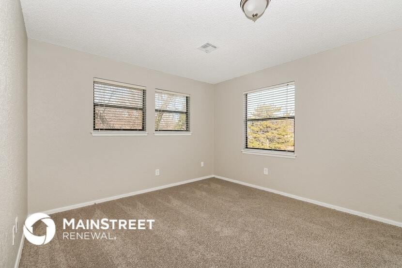 Building Photo - 6204 Lansbrook Ct