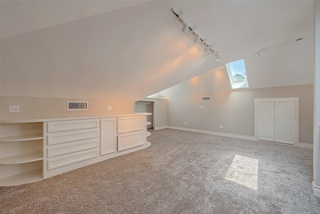 Building Photo - 365 Champions Colony III St