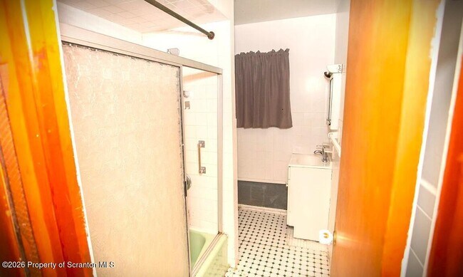 Building Photo - 1028-1030-1030 Madison Ave