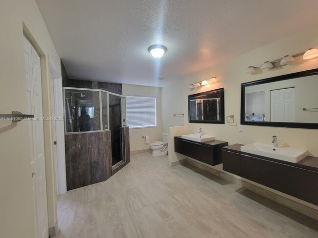 Primary Photo - 6671 NW 107th Ct
