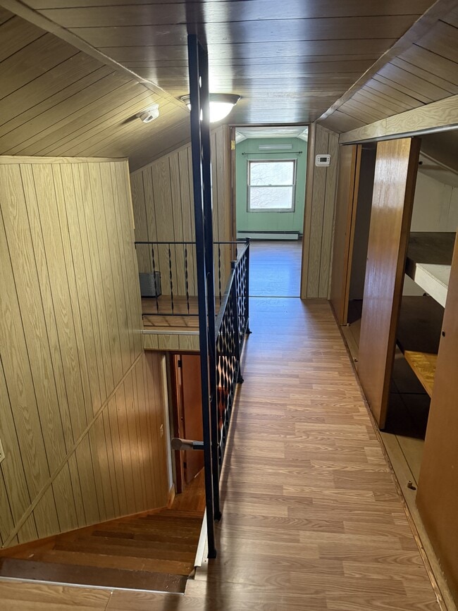 Building Photo - 36 Riverview Rd