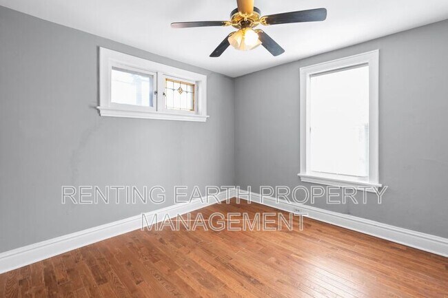 Building Photo - 3868 Meramec St